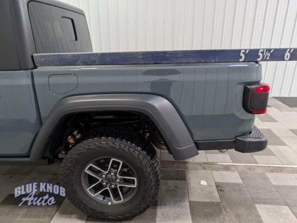 Used 2026 Jeep Gladiator Mojave Truck
