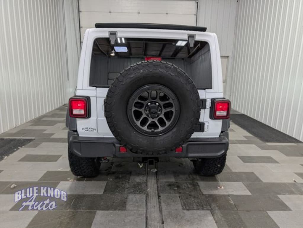 Used 2023 Jeep Wrangler Sport SUV