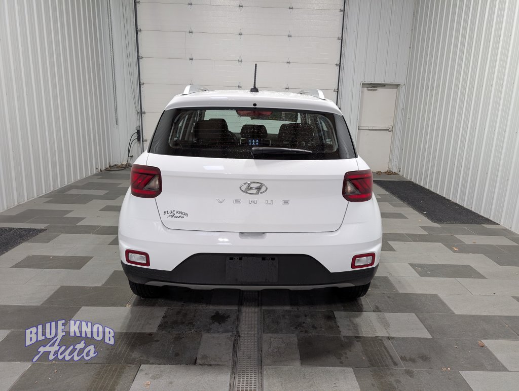 Used 2026 Hyundai Venue SEL SUV