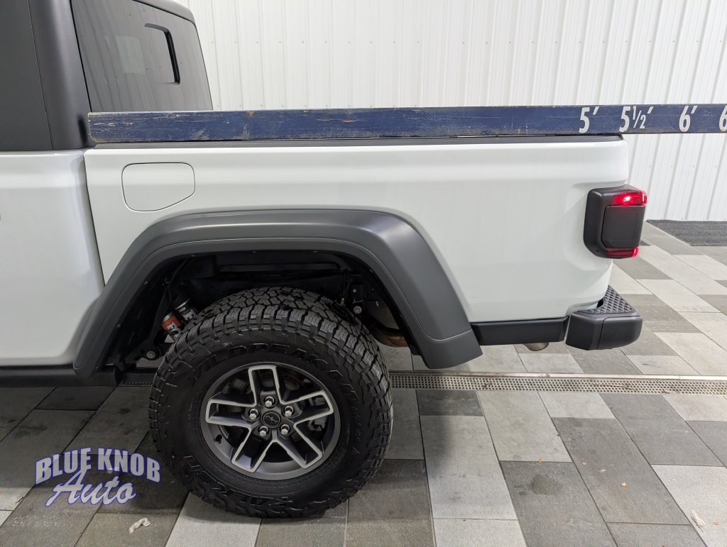 Used 2026 Jeep Gladiator Mojave Truck