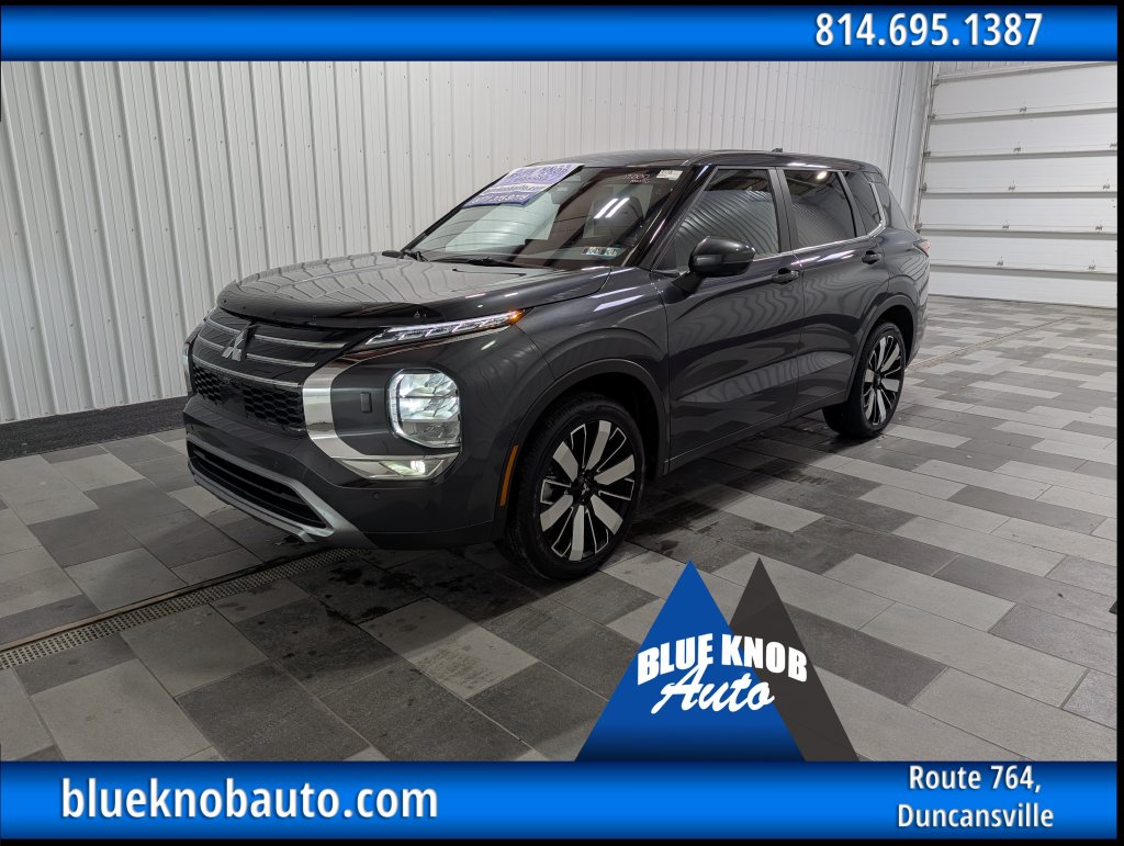 Used 2025 Mitsubishi Outlander SE SUV