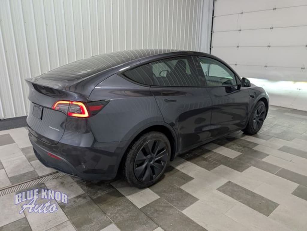 Used 2024 Tesla Model Y Long Range SUV