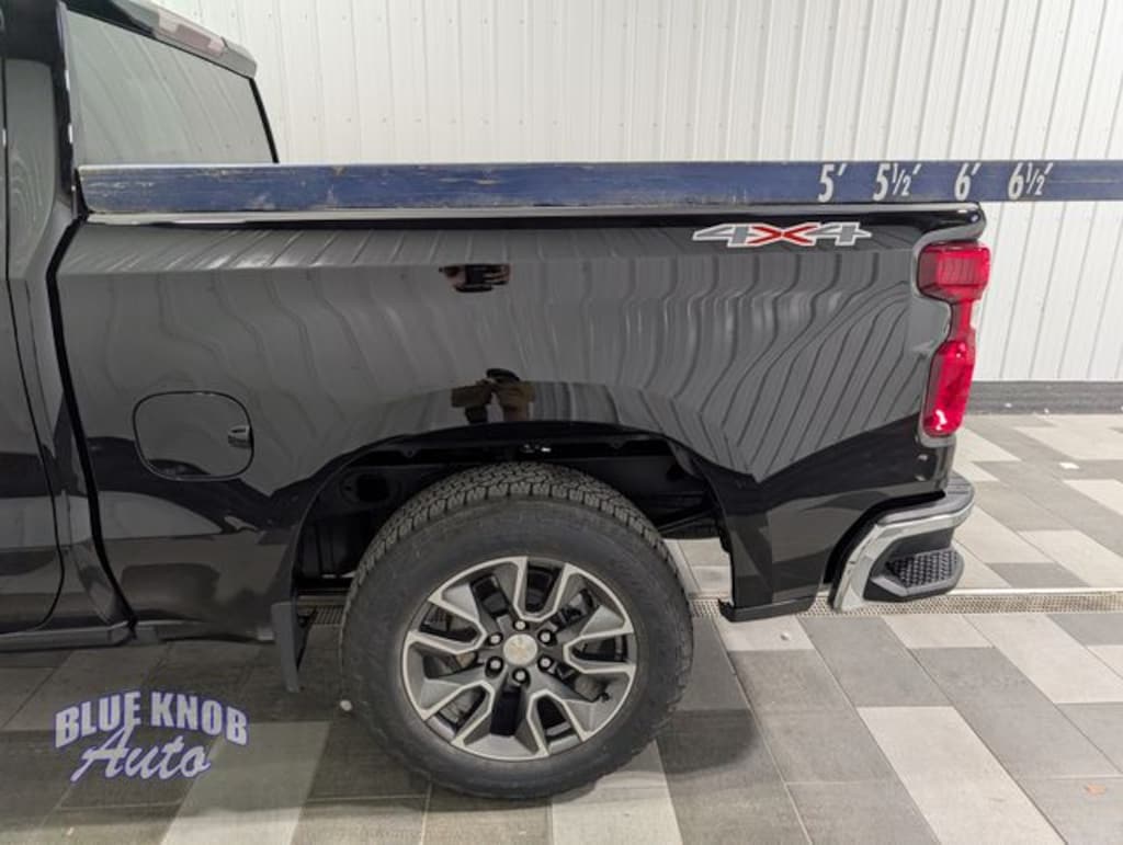 Used 2024 Chevrolet Silverado 1500 LT Truck