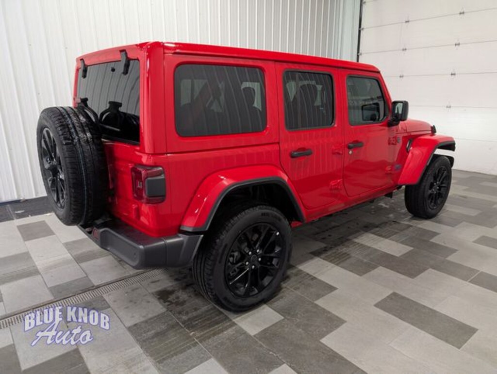 Used 2025 Jeep Wrangler Sahara 4xe SUV