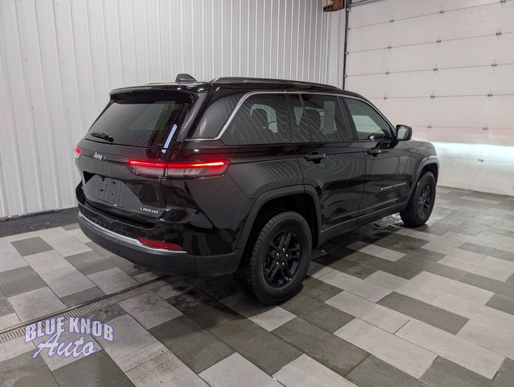 Used 2023 Jeep Grand Cherokee Laredo SUV