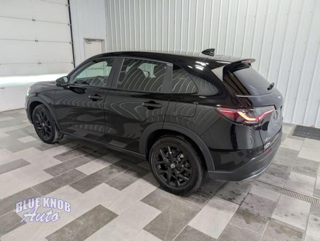 Used 2025 Honda HR-V Sport SUV