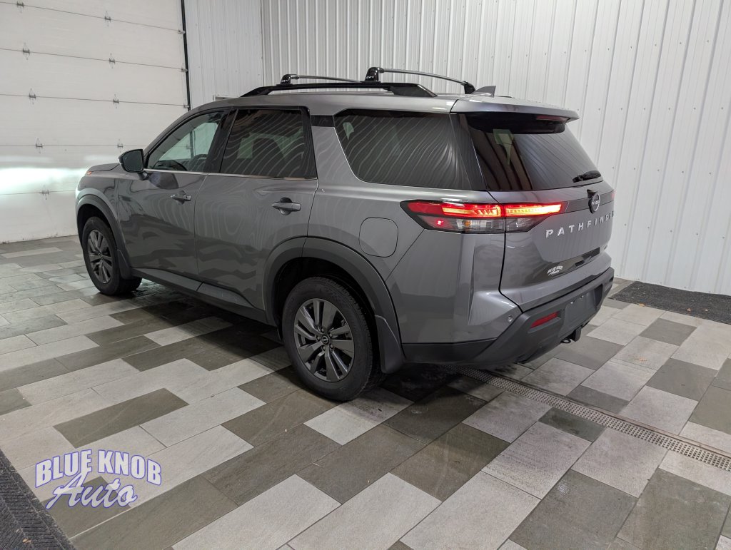 Used 2025 Nissan Pathfinder SV SUV