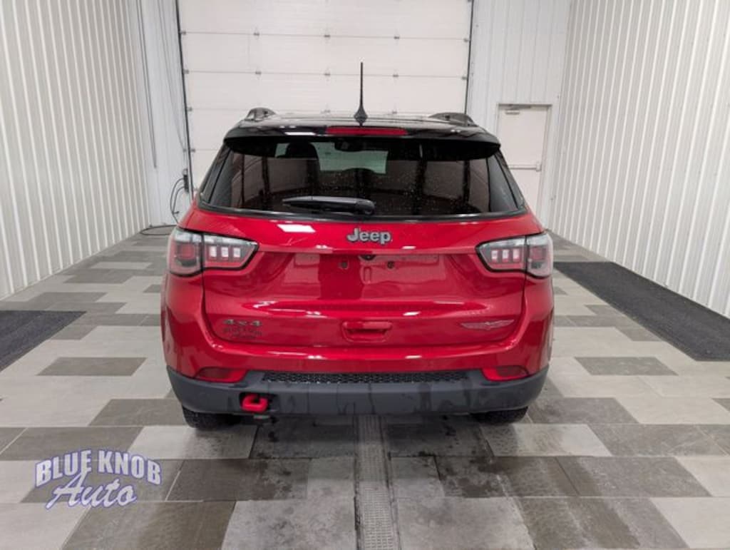 Used 2025 Jeep Compass Trailhawk SUV