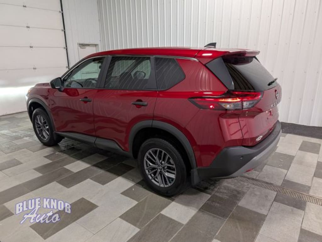 Used 2023 Nissan Rogue S SUV