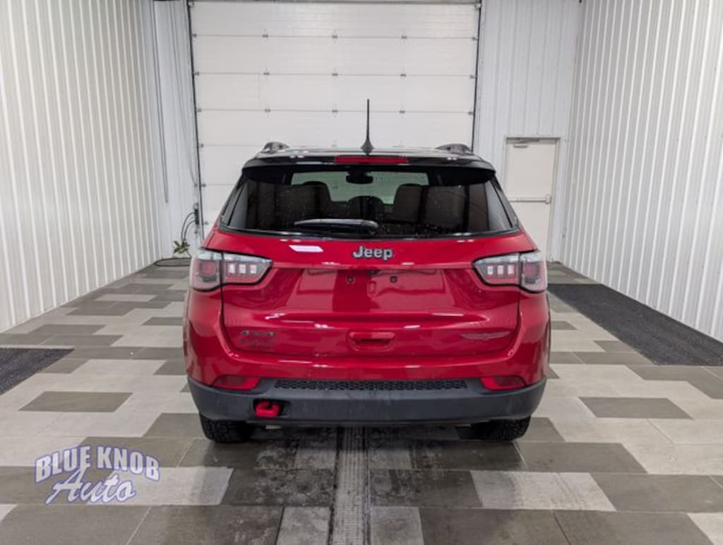 Used 2025 Jeep Compass Trailhawk SUV