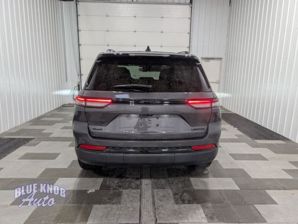 Used 2023 Jeep Grand Cherokee Limited SUV