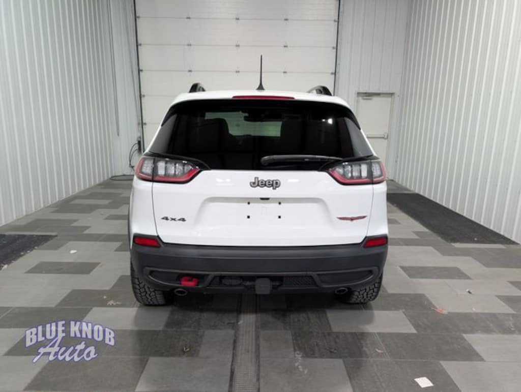 Used 2022 Jeep Cherokee Trailhawk SUV