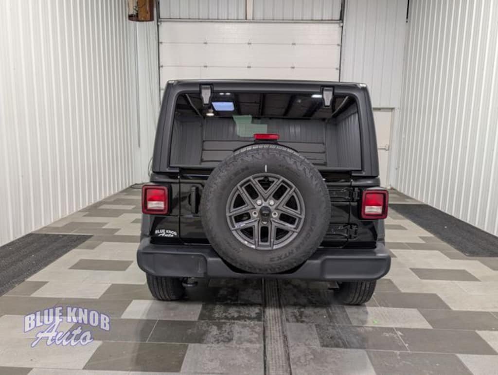 Used 2025 Jeep Wrangler Sport S SUV