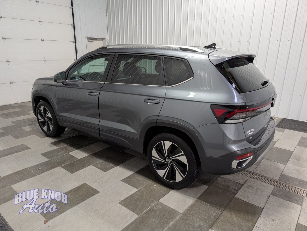 Used 2025 Volkswagen Taos 1.5T SE SUV