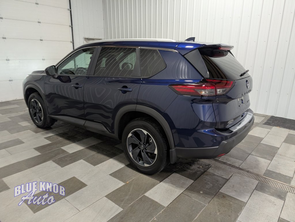 Used 2024 Nissan Rogue SV SUV