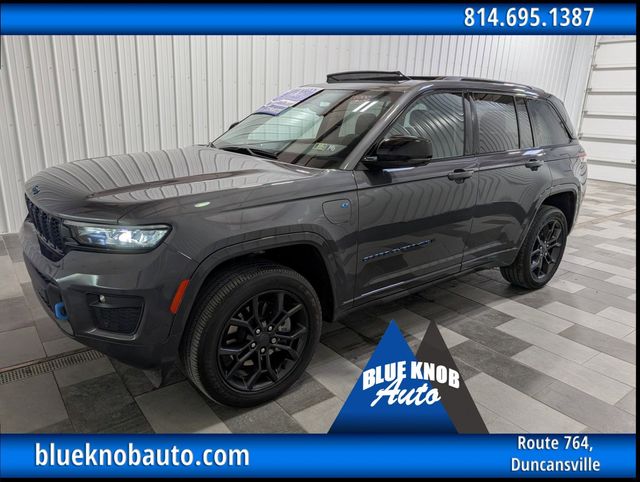 2023 Jeep Grand Cherokee 30th Anniversary 4xe 4x4's photo