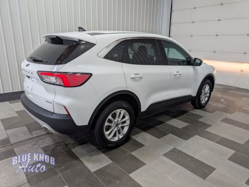 Used 2022 Ford Escape SE SUV