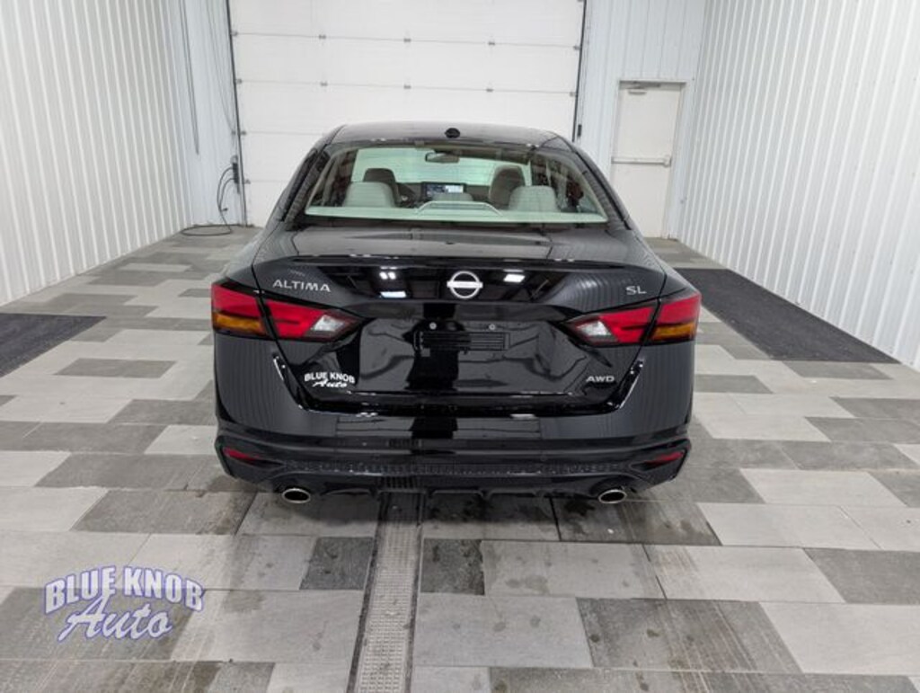 Used 2024 Nissan Altima 2.5 SL Sedan