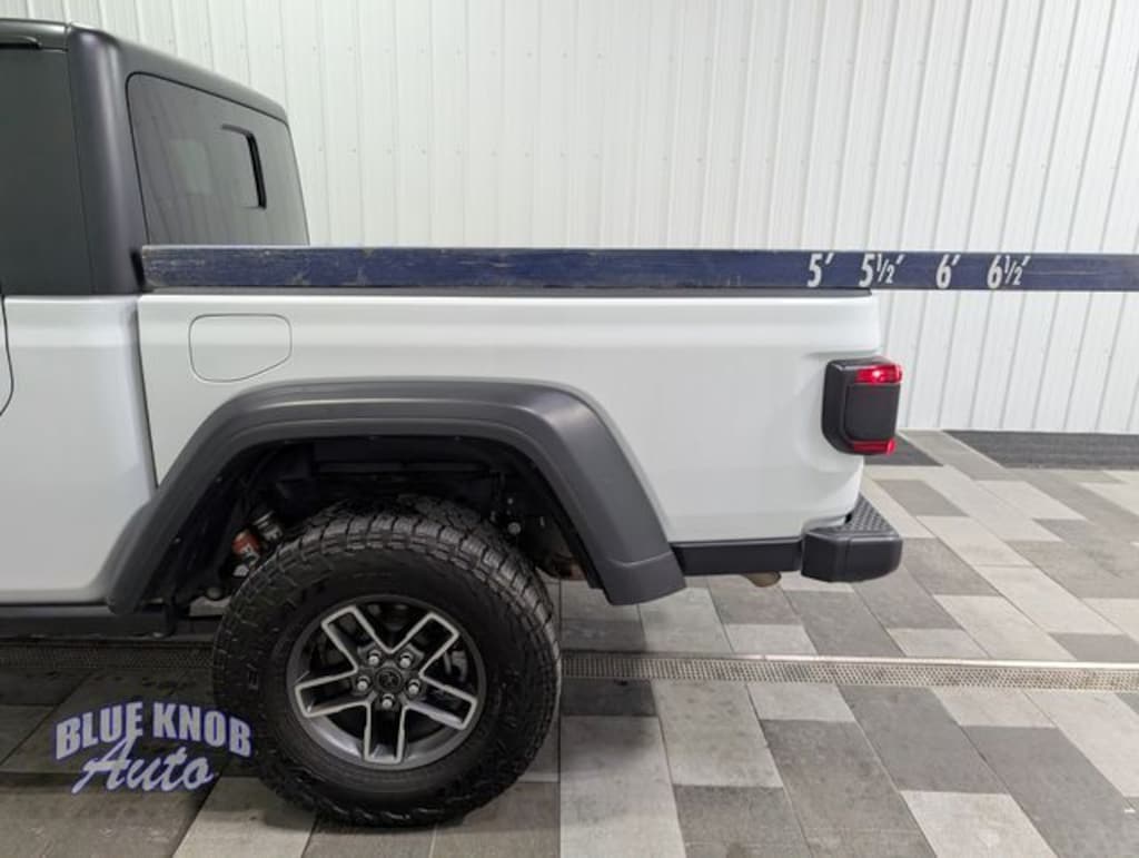 Used 2026 Jeep Gladiator Mojave Truck