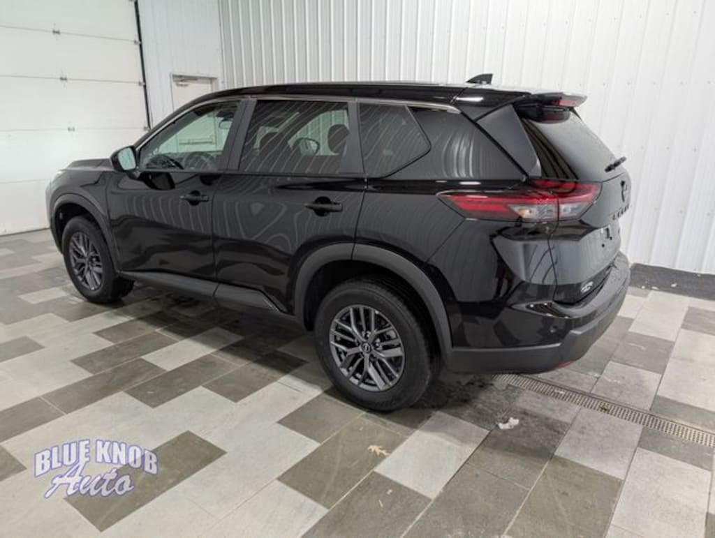 Used 2026 Nissan Rogue SV SUV