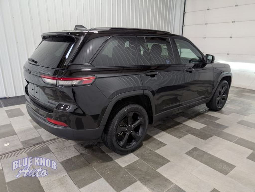 Used 2023 Jeep Grand Cherokee Limited SUV