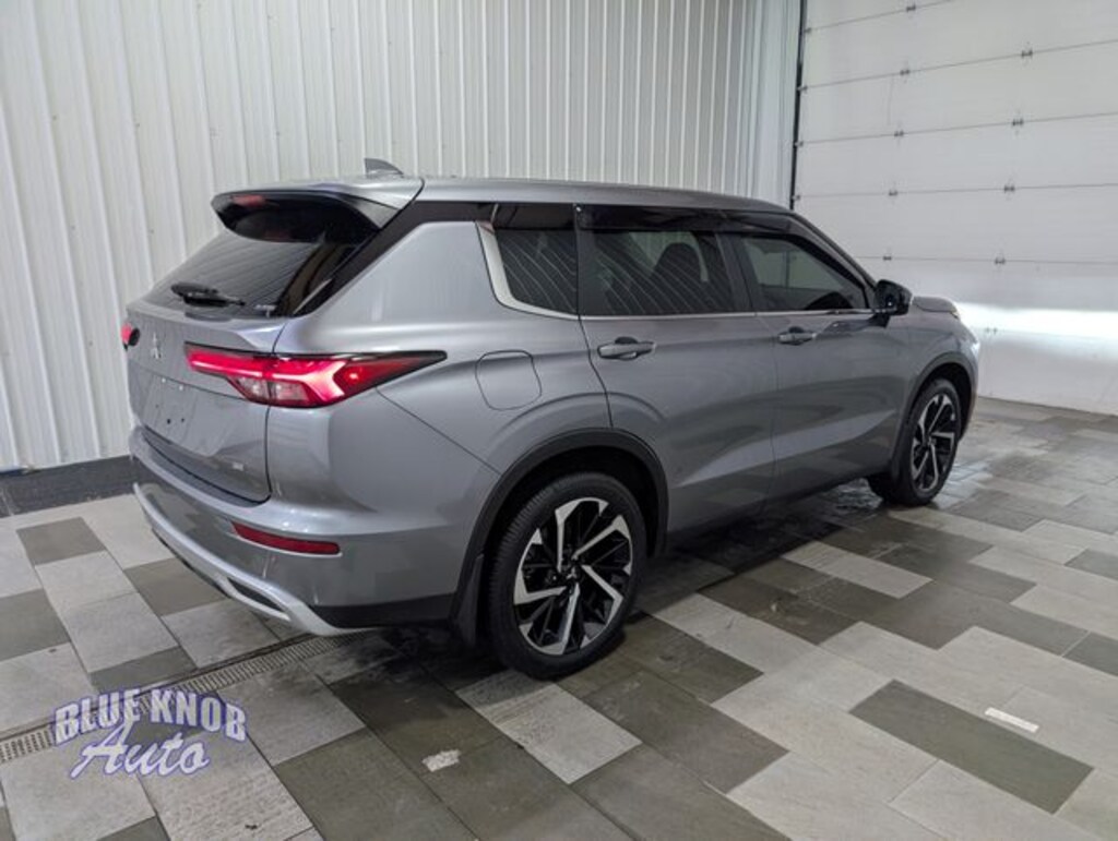 Used 2024 Mitsubishi Outlander SE SUV