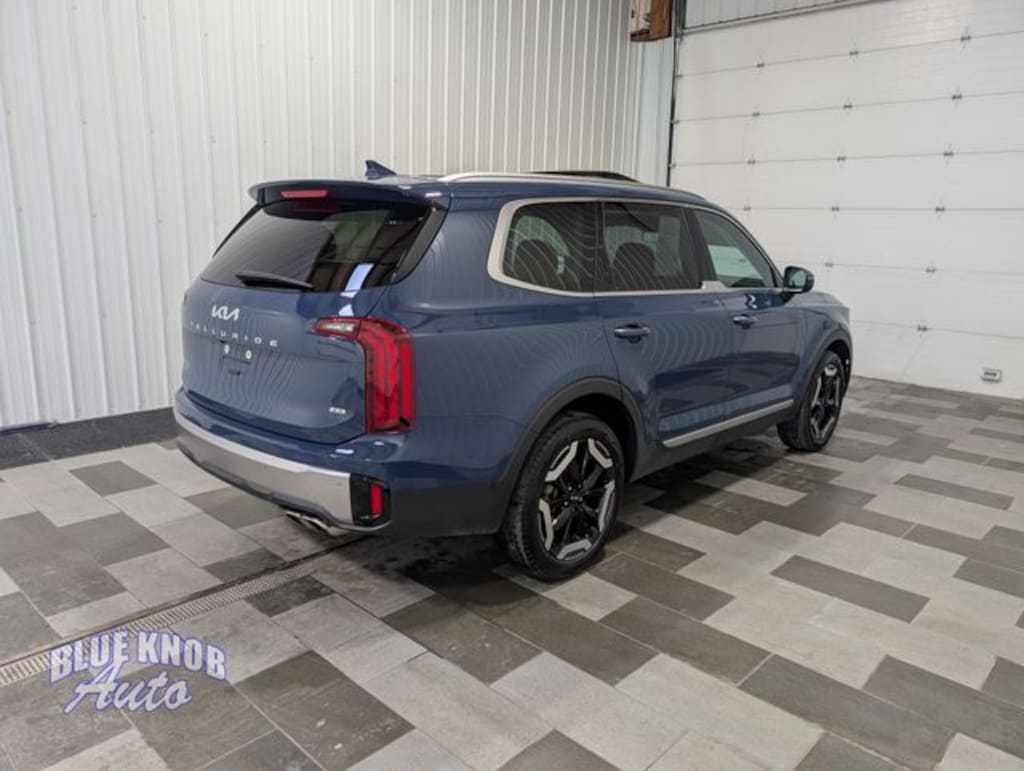 Used 2025 Kia Telluride S SUV