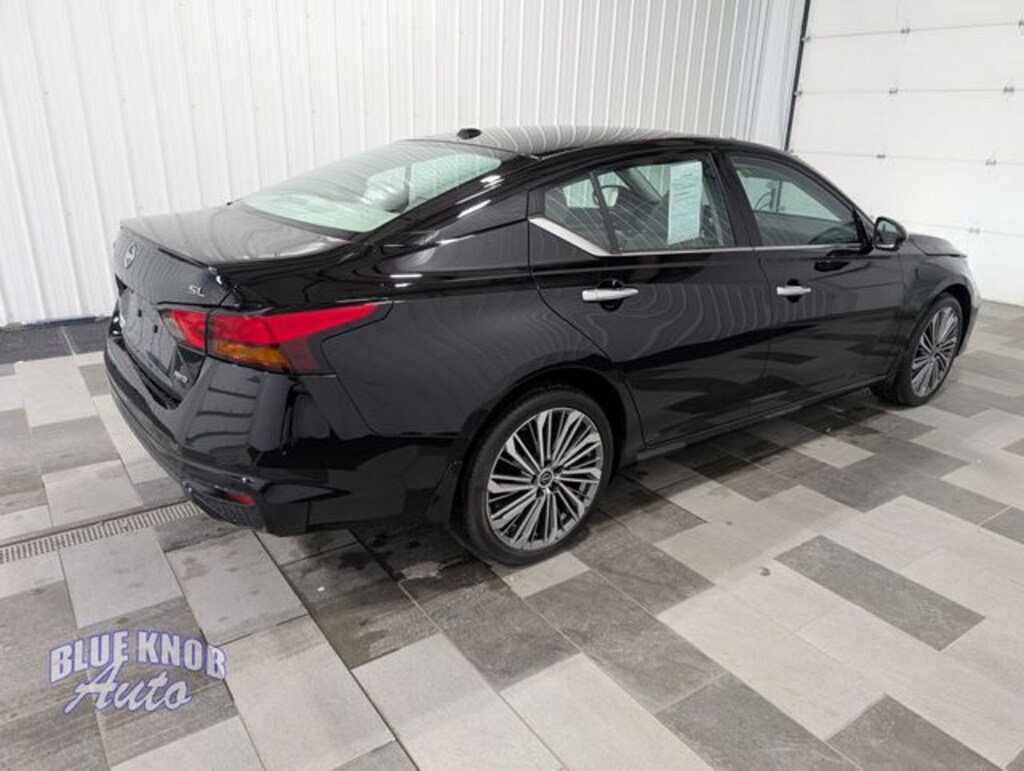 Used 2024 Nissan Altima 2.5 SL Sedan