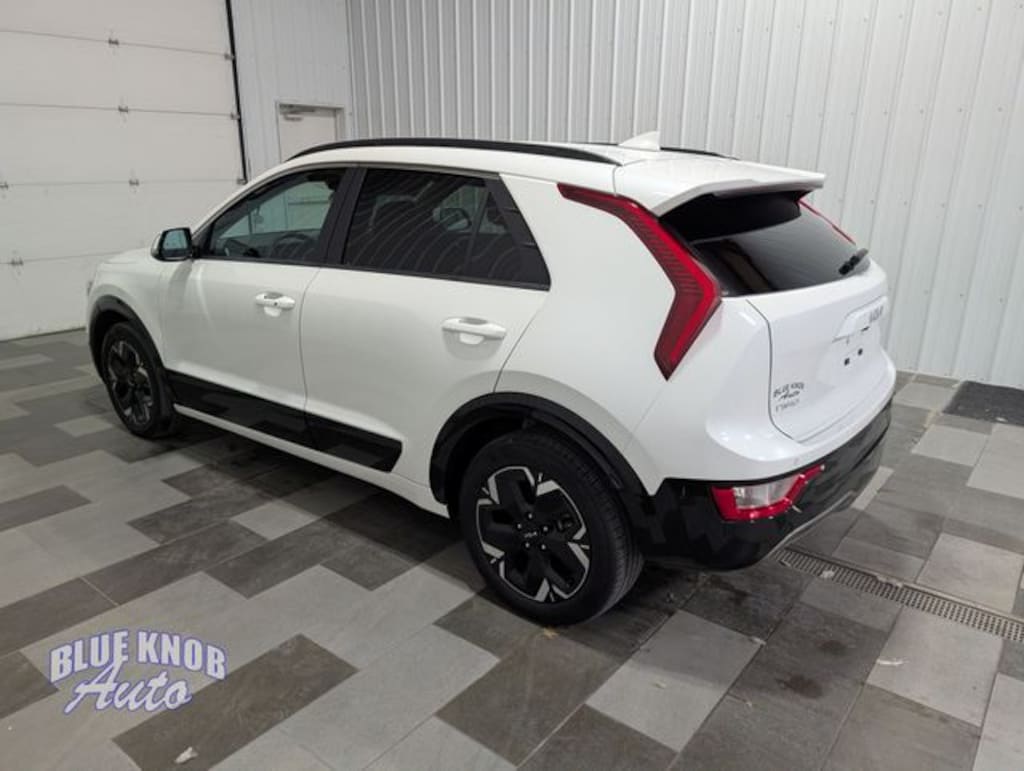 Used 2024 Kia Niro EV Wind SUV