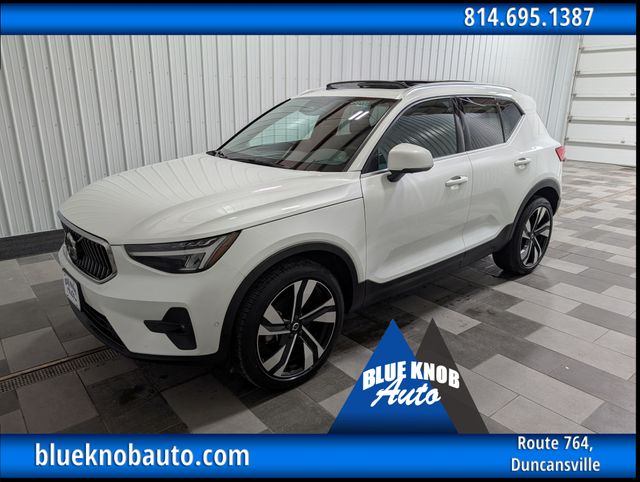 2023 Volvo XC40 B5 Plus Bright AWD's photo
