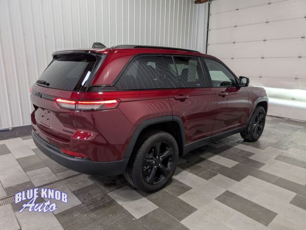 Used 2023 Jeep Grand Cherokee Limited SUV