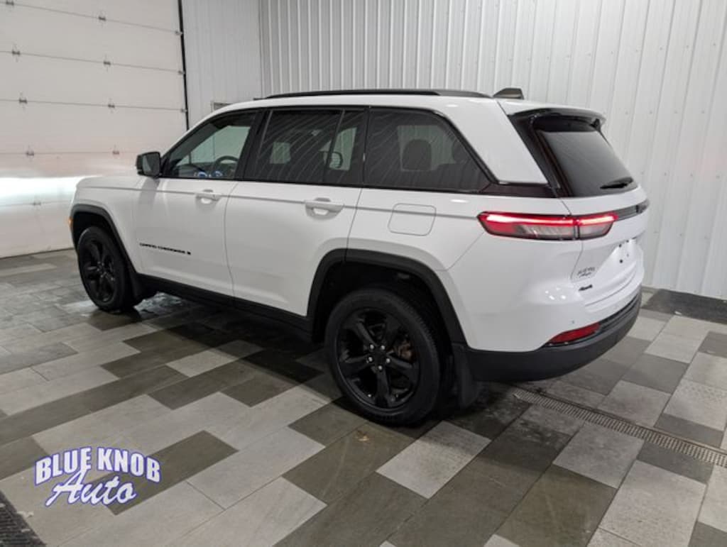 Used 2023 Jeep Grand Cherokee Altitude X SUV