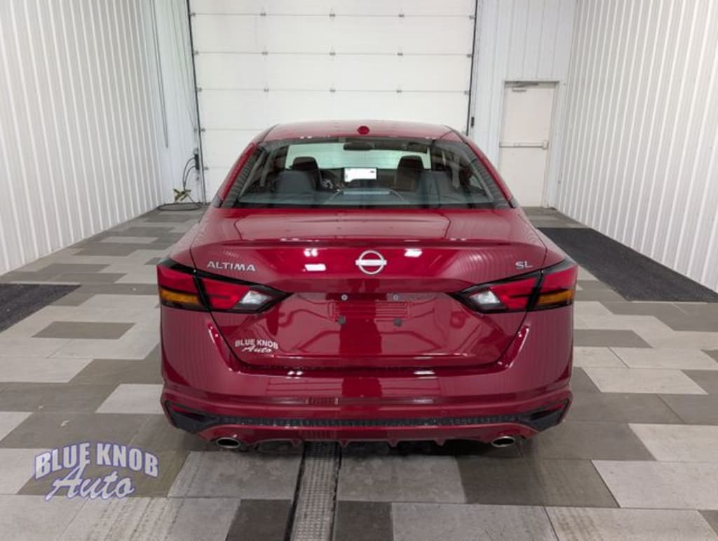 Used 2025 Nissan Altima 2.5 SL Sedan