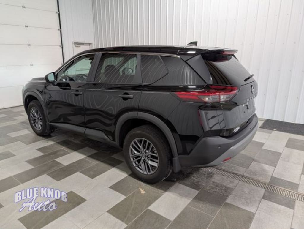 Used 2023 Nissan Rogue S SUV