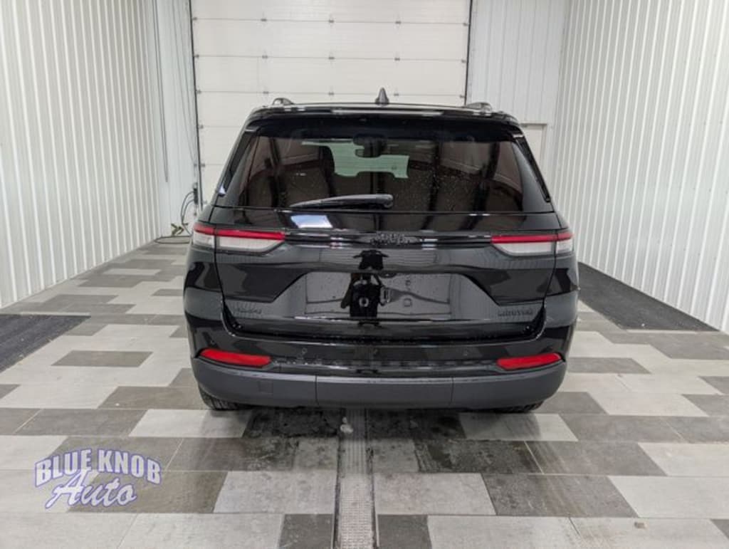 Used 2023 Jeep Grand Cherokee Limited SUV