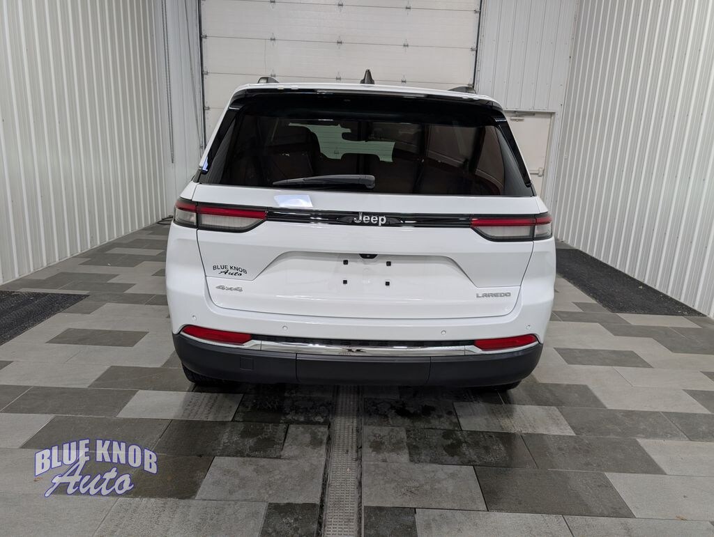 Used 2023 Jeep Grand Cherokee Laredo SUV