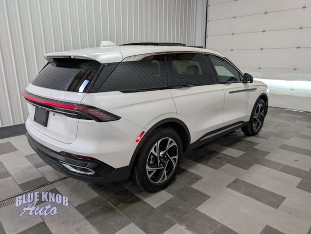 Used 2025 Lincoln Nautilus Premiere SUV