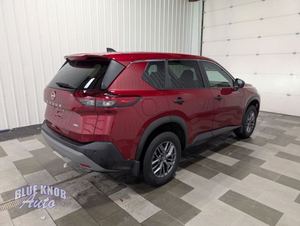 Used 2023 Nissan Rogue S SUV