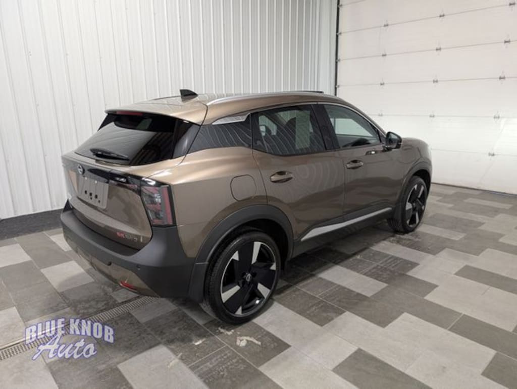 Used 2026 Nissan Kicks SR SUV