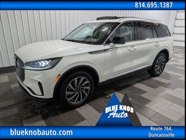 2025 Lincoln Aviator Premiere AWD's photo