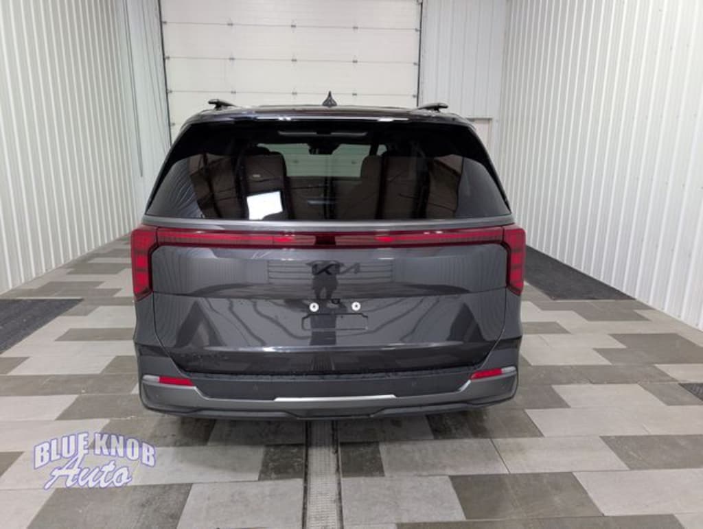 Used 2026 Kia Carnival SX Minivan/Van