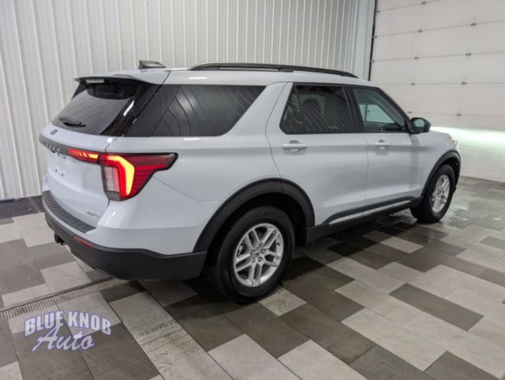 Used 2025 Ford Explorer Active SUV