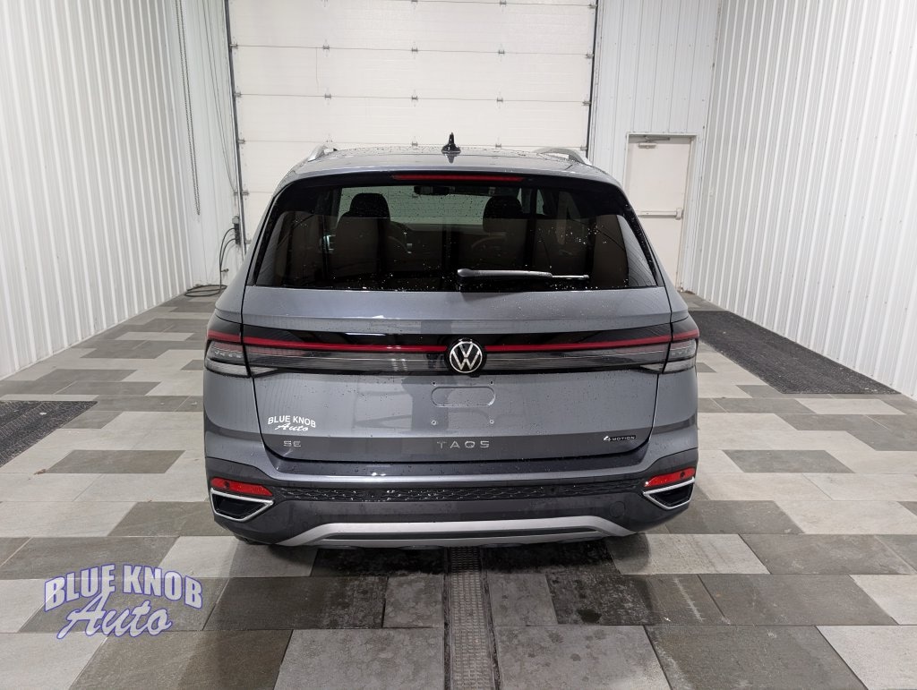 Used 2025 Volkswagen Taos 1.5T SE SUV