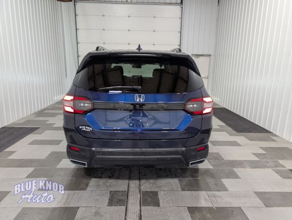 Used 2025 Honda Pilot Sport SUV