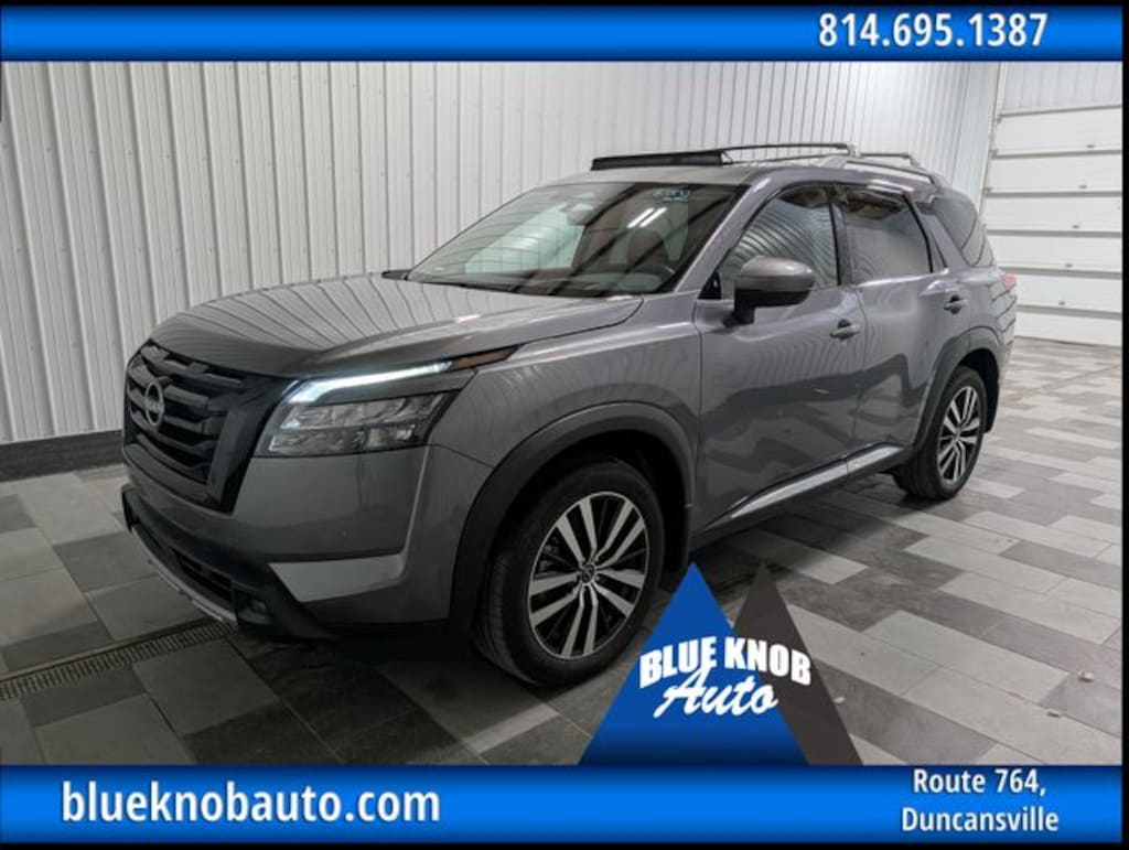Used 2025 Nissan Pathfinder Platinum SUV