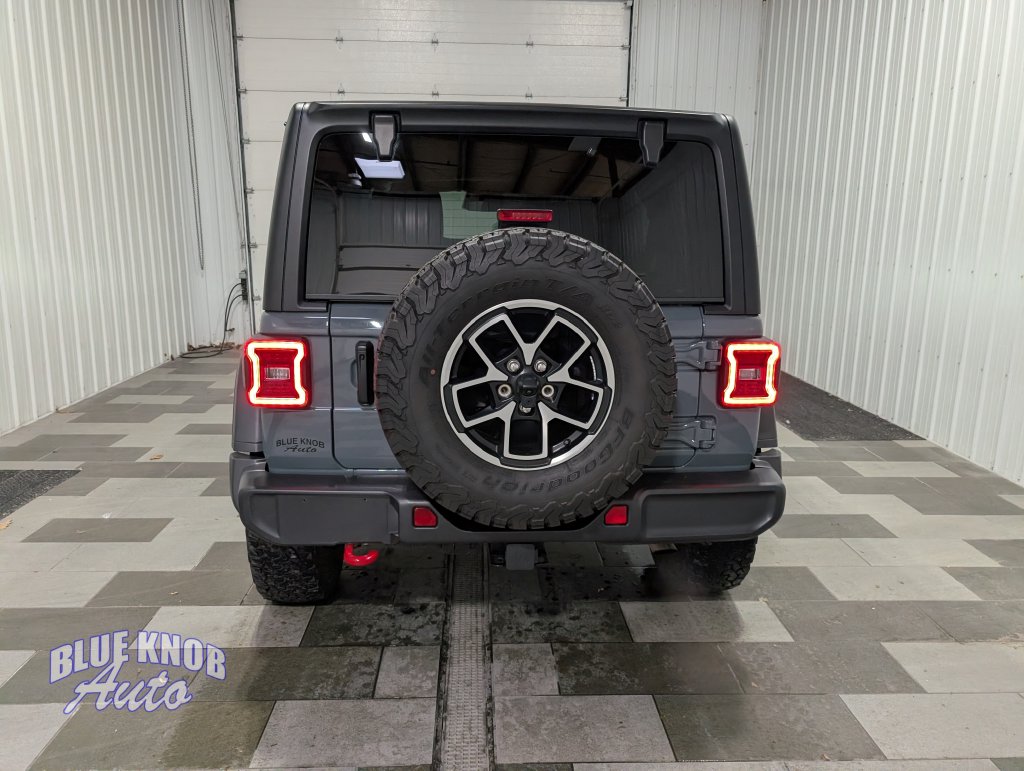 Used 2025 Jeep Wrangler Rubicon SUV