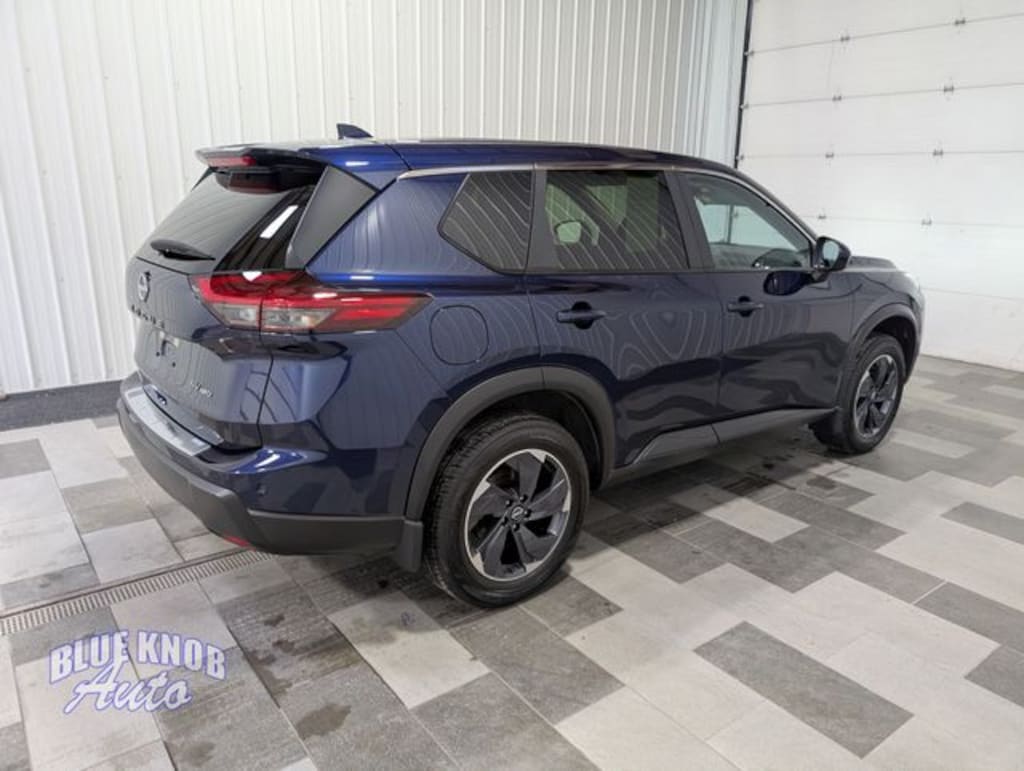 Used 2024 Nissan Rogue SV SUV