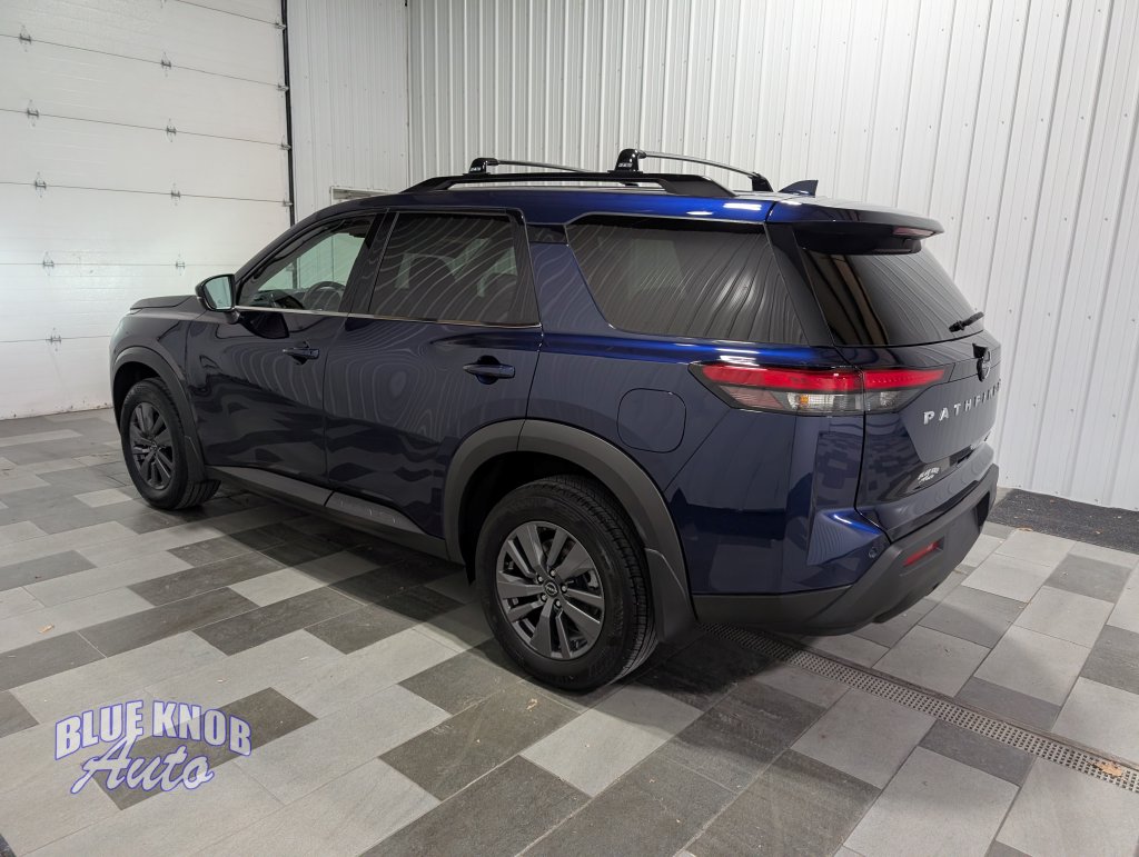 Used 2024 Nissan Pathfinder SV SUV
