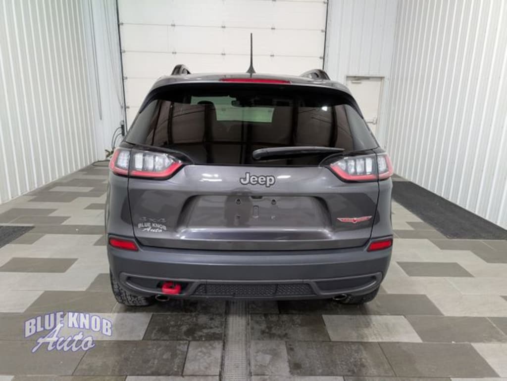 Used 2022 Jeep Cherokee Trailhawk SUV
