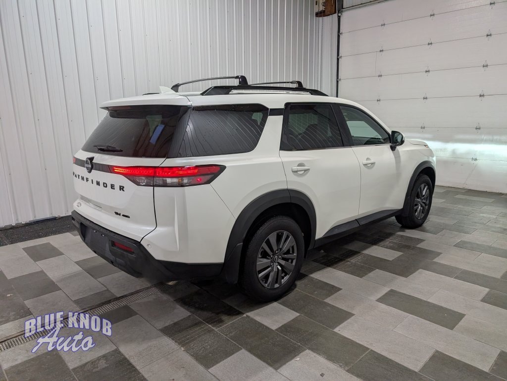 Used 2024 Nissan Pathfinder SV SUV